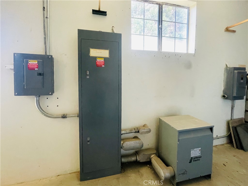 10500 Steinhoff Road Frazier Park, CA 93225 - Photo 60 of 75 Utility room