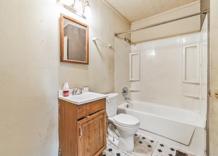 1886 Stetson Road Columbus, OH 43232 - Photo 23 of 24 23