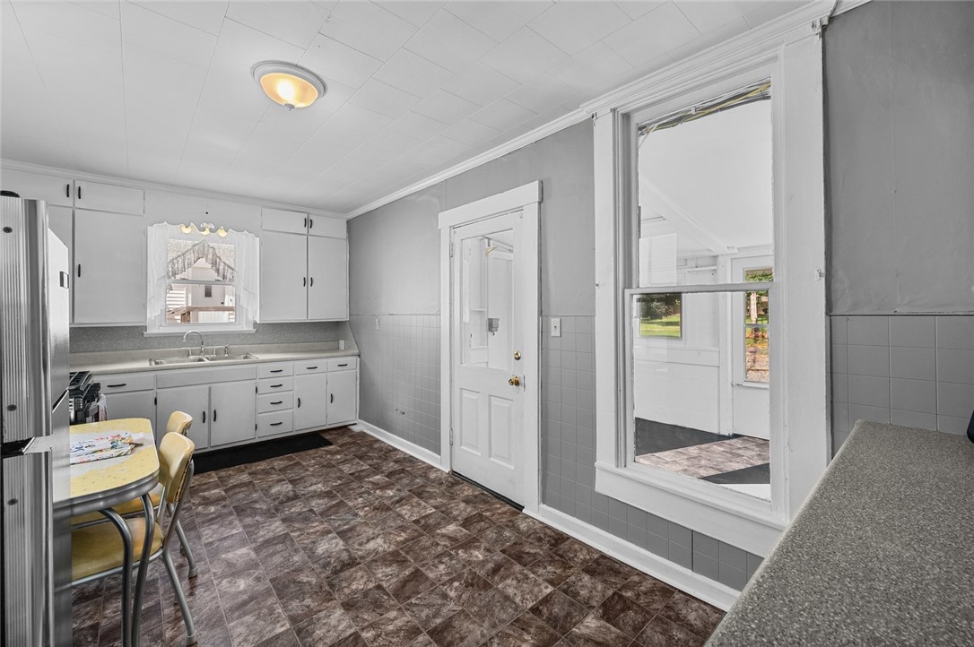 702 North Main Street Paris, IL 61944 - Photo 19 of 37