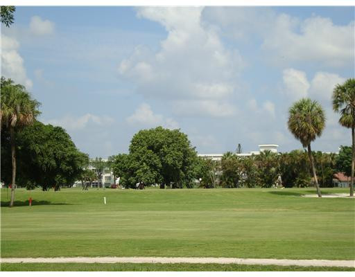 2601 South Course Drive, Unit 301 Pompano Beach, FL 33069 - Photo 4 of 12 View