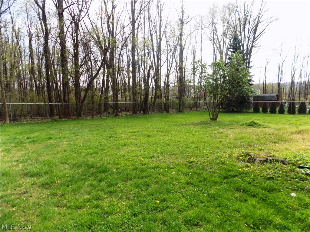 327 West Howe Road Tallmadge, OH 44278 - Photo 5 of 29 Gallery Image 5