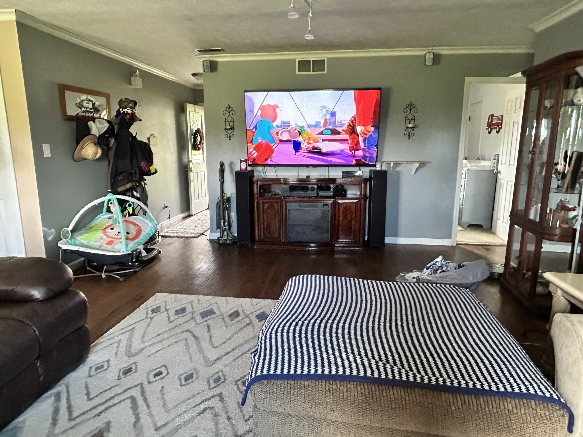 2907 Randal Court Columbus, IN 47203 - Photo 3 of 24 Gallery Image 3