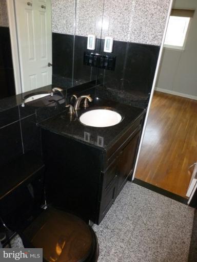 2604 Summerson Road Baltimore, MD 21209 - Photo 1 of 20 Fixtures
