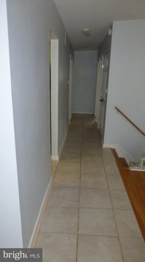 2604 Summerson Road Baltimore, MD 21209 - Photo 15 of 20 Hallway