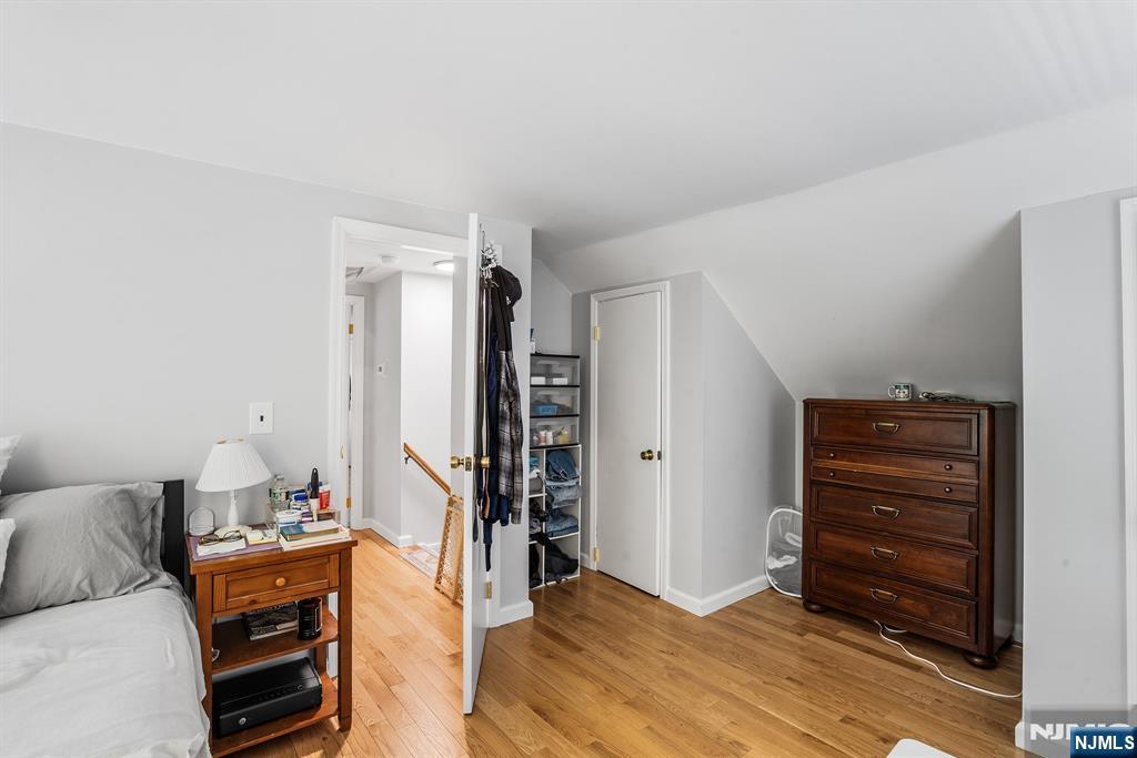 642 Ellington Road Ridgewood, NJ 07450 - Photo 17 of 27