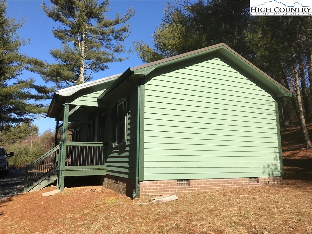 435 Calloway Gap Road West Jefferson, NC 28694 - Photo 4 of 14 Gallery Image 4