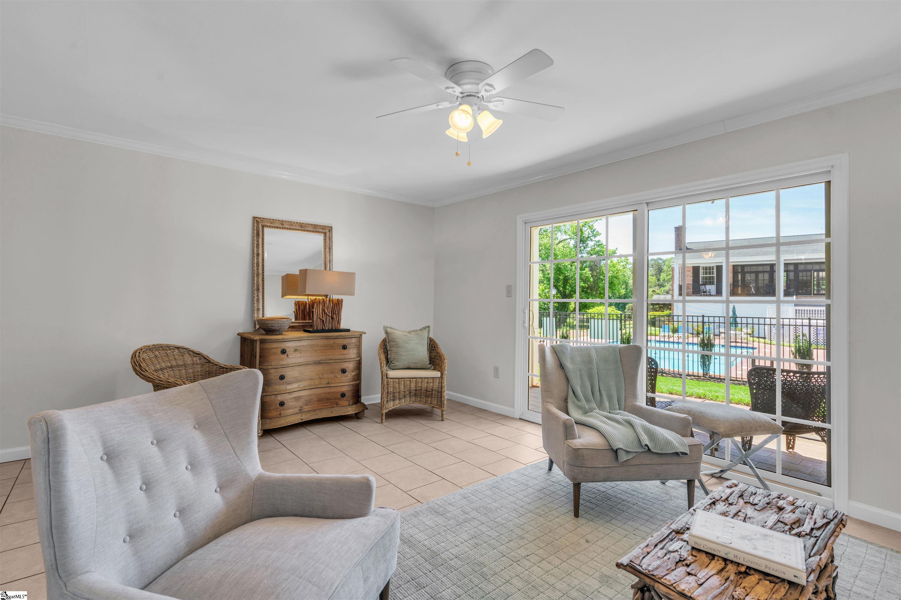 925 Cleveland Street, Unit 55 Greenville, SC 29601 - Photo 4 of 17