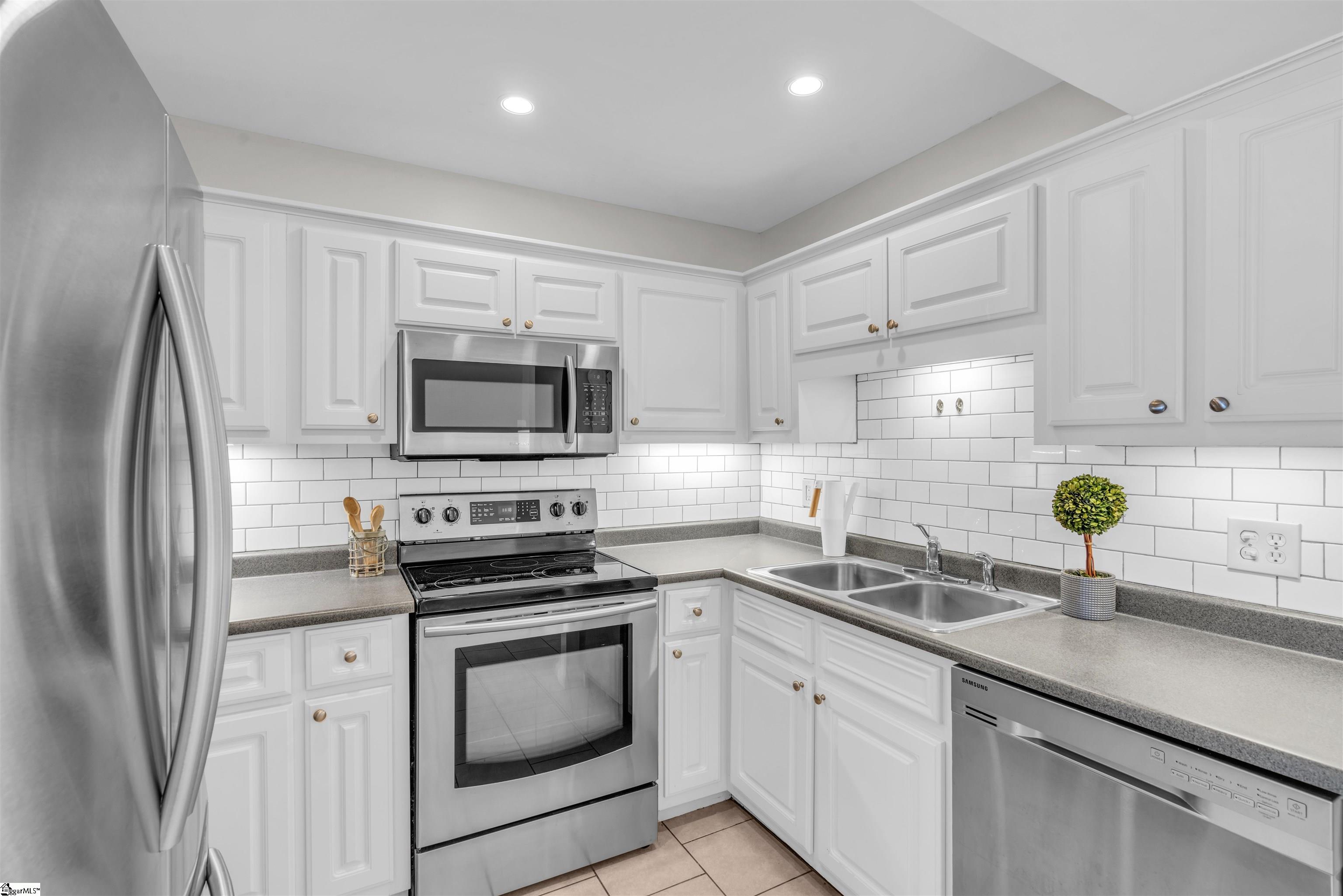 925 Cleveland Street, Unit 55 Greenville, SC 29601 - Photo 6 of 17