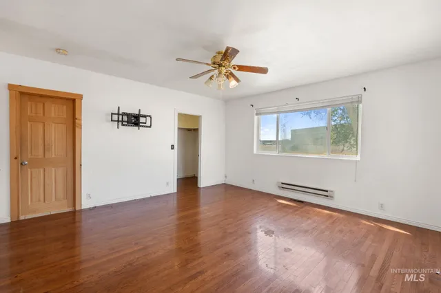 $415,000 | 570 South Park Avenue, Shelley, ID 83274