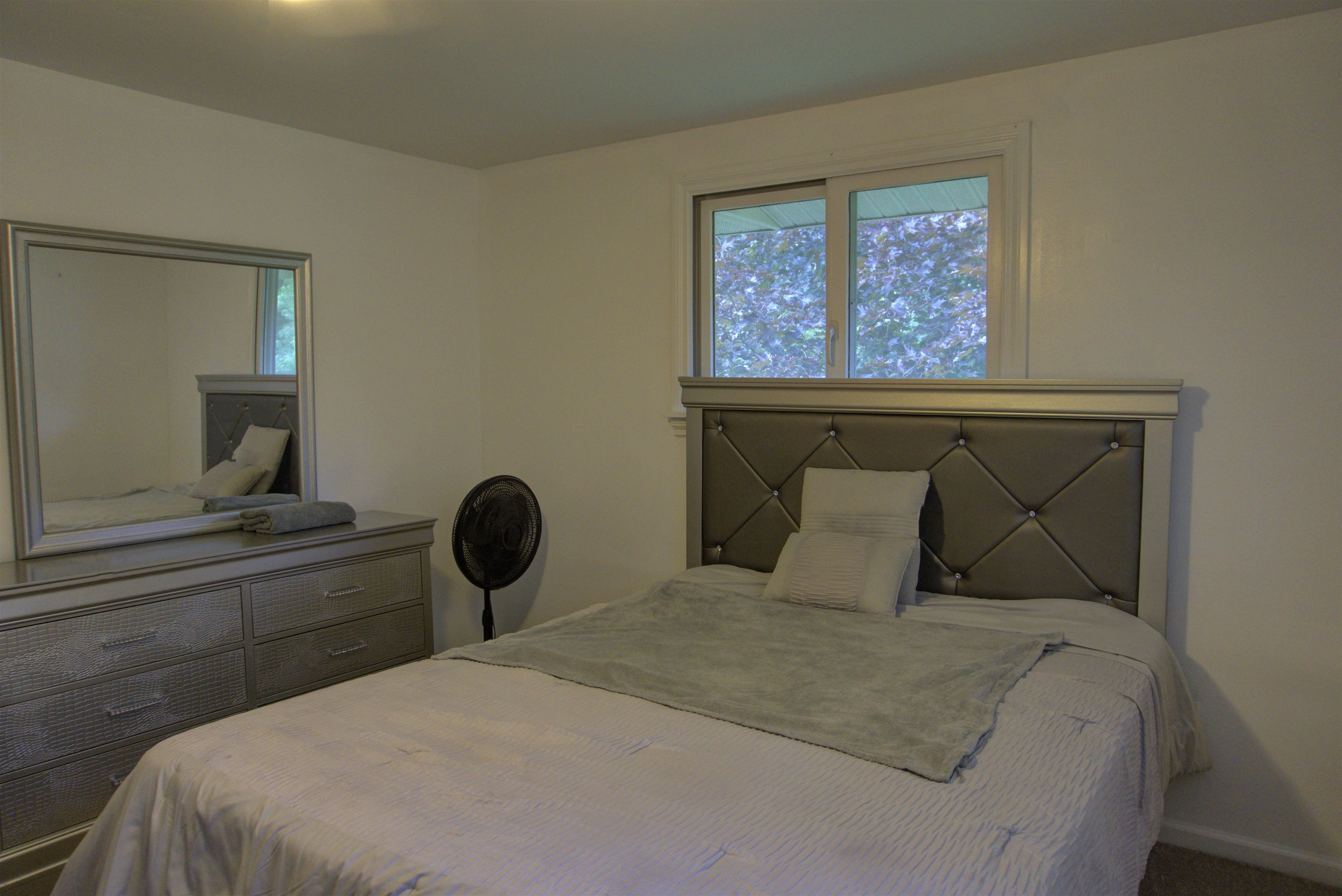1238 North Dye Road Flint, MI 48532 - Photo 16 of 32