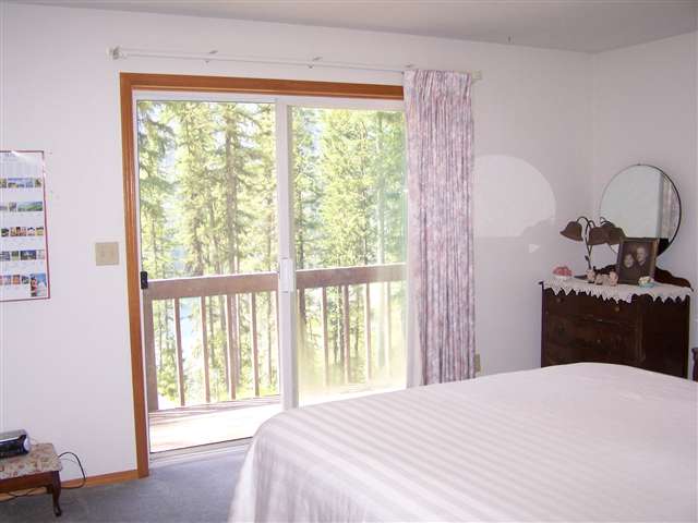 241 Robarge Road North Metaline Falls, WA 99153 - Photo 4 of 18
