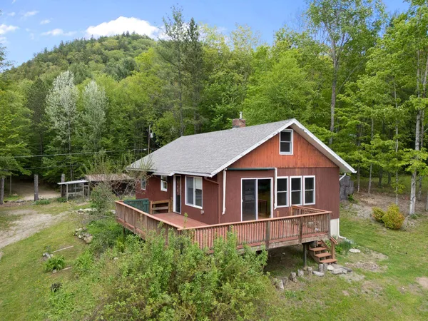 $389,000 | 366 Hague Road, Dummerston, VT 05301