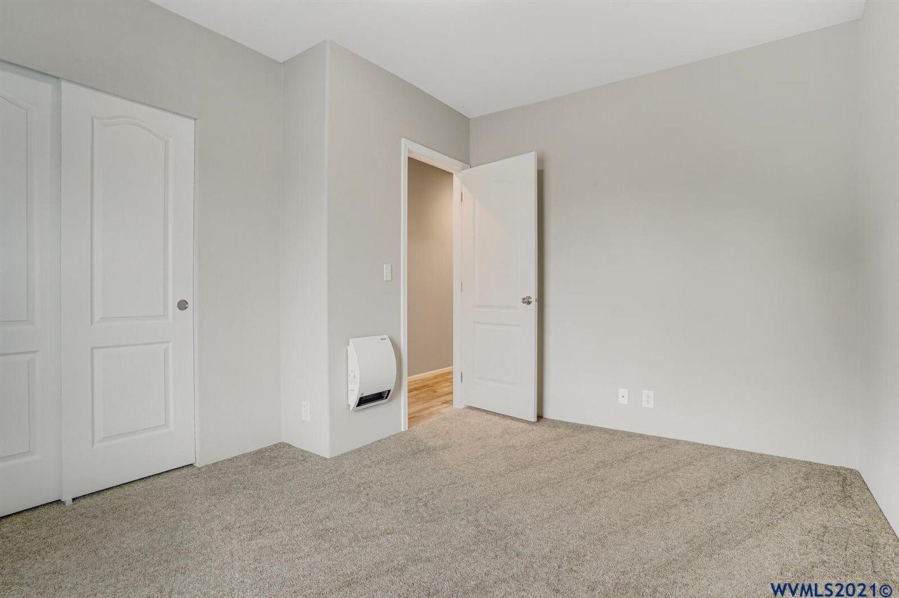 5166 Silver ( Loop, Unit 238 Salem, OR 97305 - Photo 32 of 39