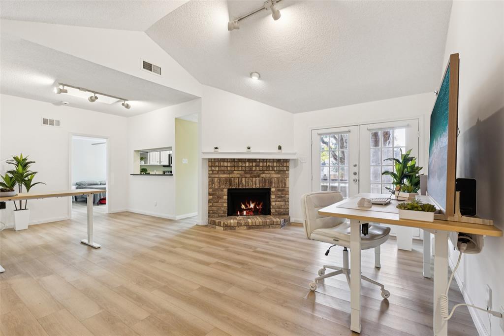 5200 Martel Avenue, Unit 16C Dallas, TX 75206 - Photo 2 of 30