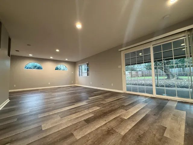 a view of livingroom