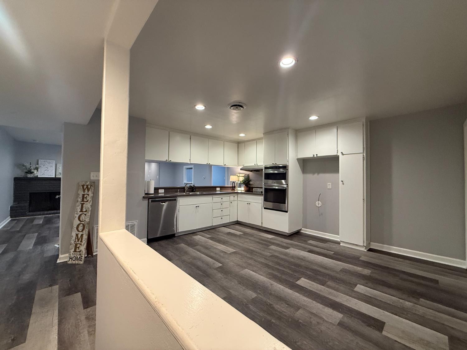 5530 Kenneth Avenue Carmichael, CA 95608 - Photo 7 of 42