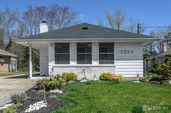 $269,900 | 2264 Hovsons Boulevard, Toms River, NJ 08753