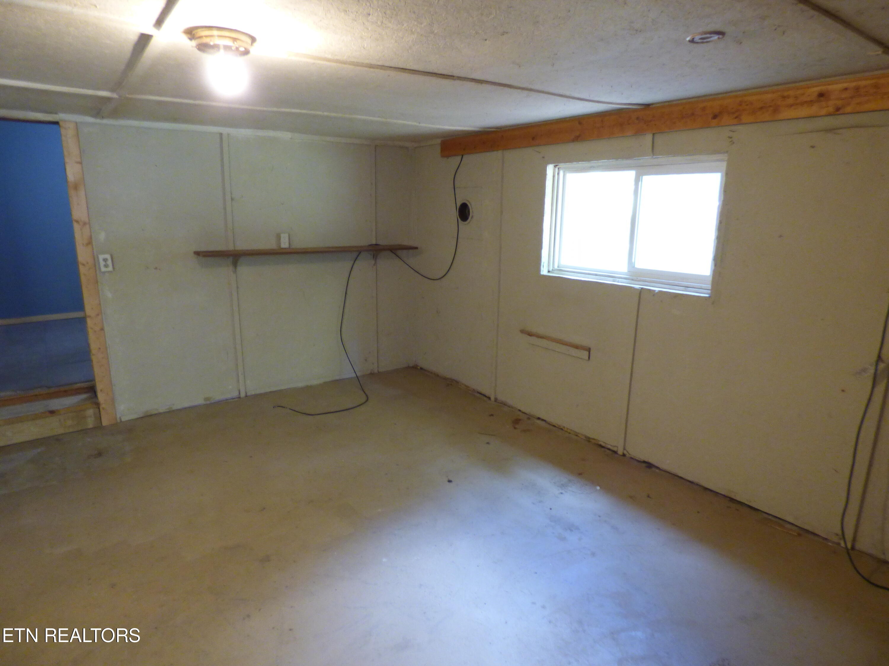 98 Tennessee Stone Road Crossville, TN 38555 - Photo 29 of 55 P1070853