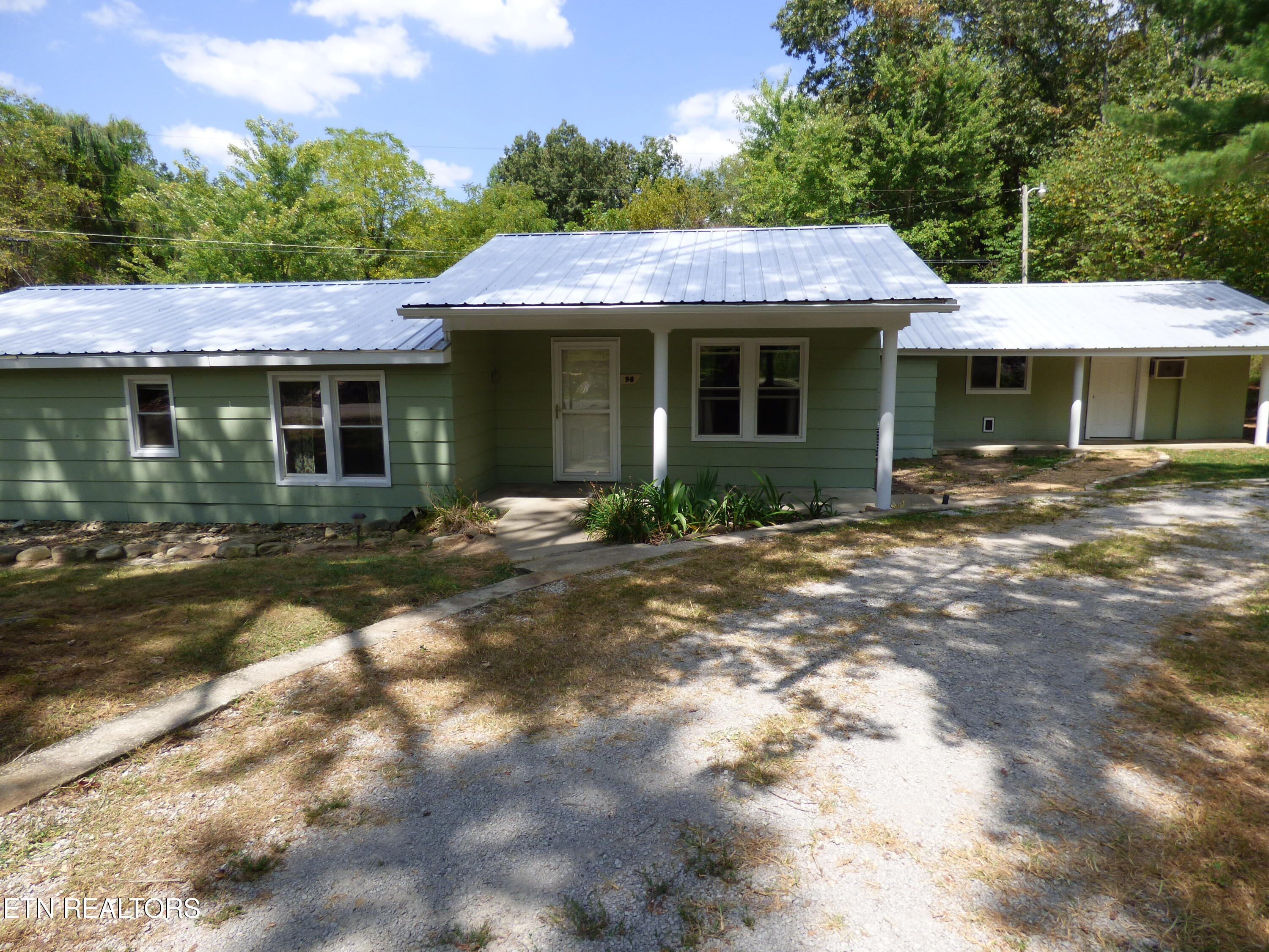 98 Tennessee Stone Road Crossville, TN 38555 - Photo 3 of 55 P1070878