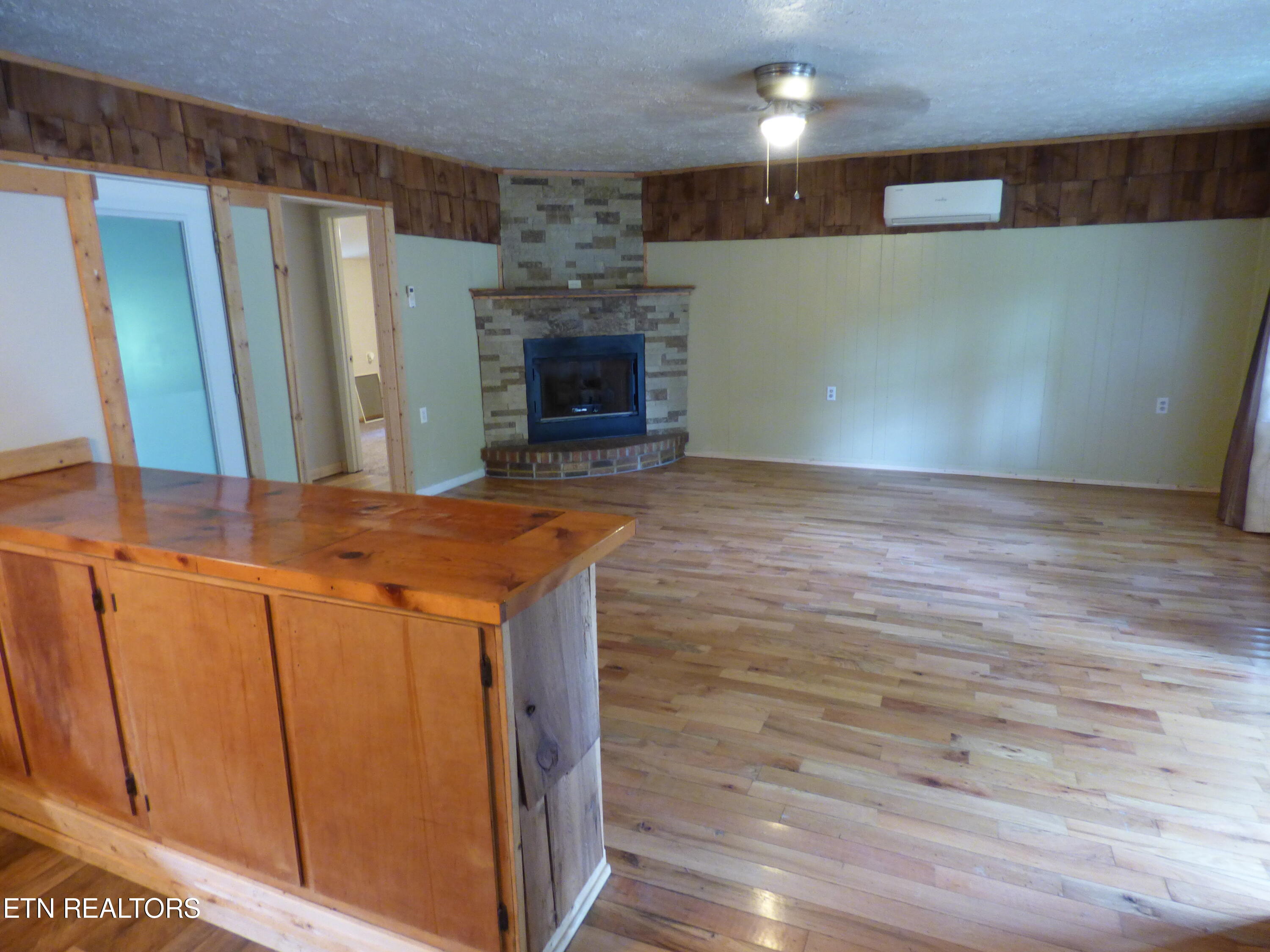 98 Tennessee Stone Road Crossville, TN 38555 - Photo 9 of 55 P1070833