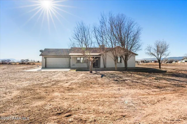 $460,000 | 2725 West Bayberry Drive, Paulden, AZ 86334