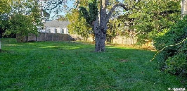 $6,000 | 28 Carley Avenue, Huntington, NY 11743