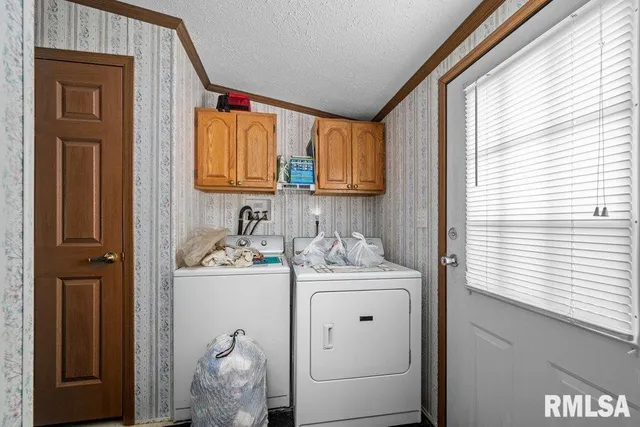 $229,900 | 409 233rd Street, Aledo, IL 61231