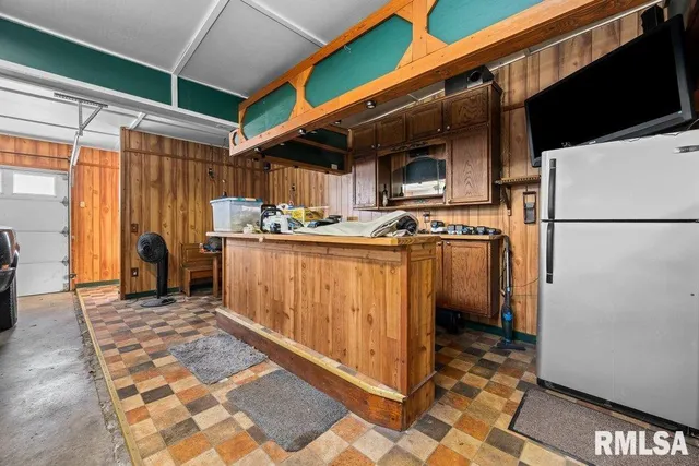 $229,900 | 409 233rd Street, Aledo, IL 61231