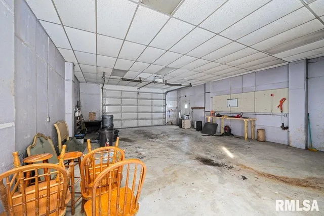 $229,900 | 409 233rd Street, Aledo, IL 61231