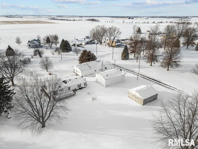 $229,900 | 409 233rd Street, Aledo, IL 61231