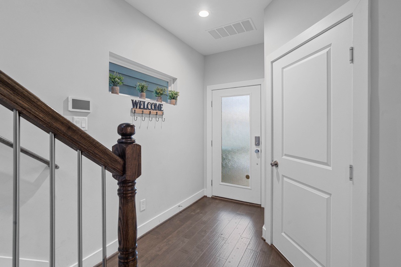 622 Janisch Road, Unit F Houston, TX 77018 - Photo 6 of 45