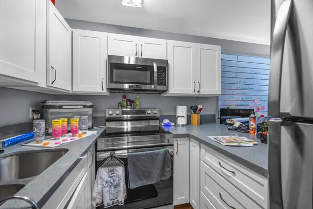 $325,000 | 3740 Lower Honoapiilani Road, Unit F106, Lahaina, HI 96761