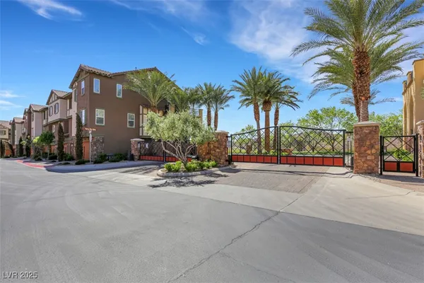 $550,000 | 29 Via Di Vita, Henderson, NV 89011