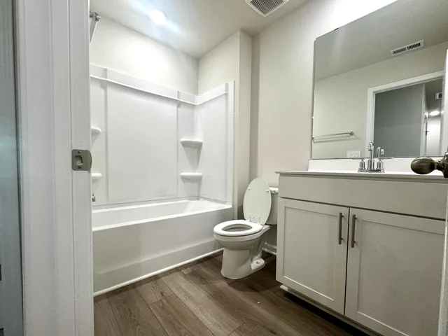 a front view of house with yard