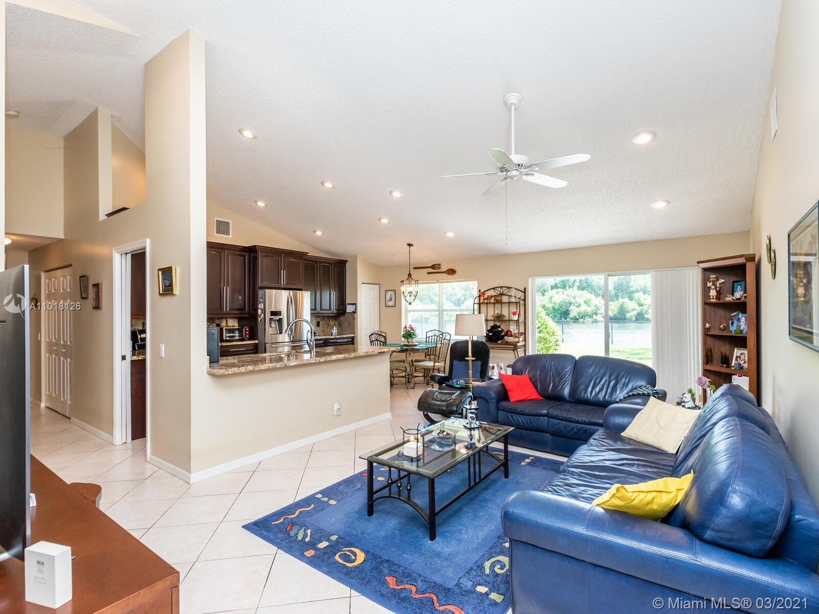 3232 Ridge Trace Davie, FL 33328 - Photo 12 of 41 Gallery Image 12
