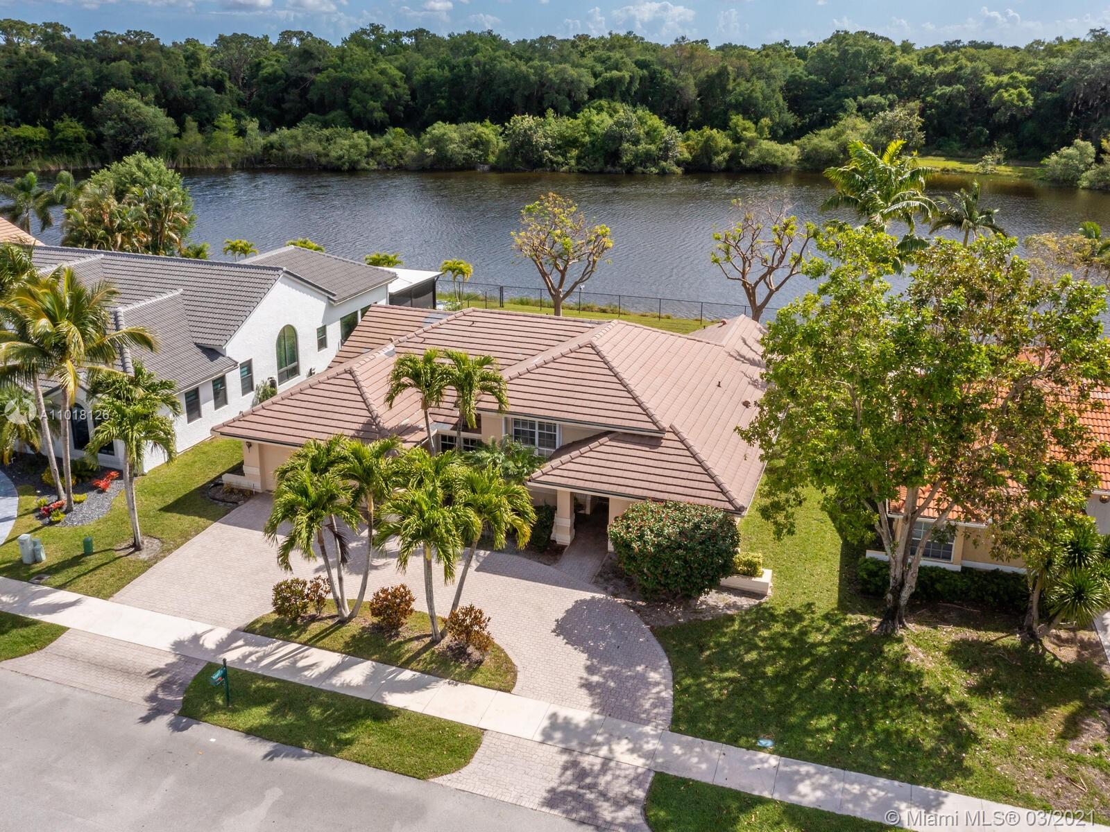 3232 Ridge Trace Davie, FL 33328 - Photo 3 of 41 Gallery Image 3