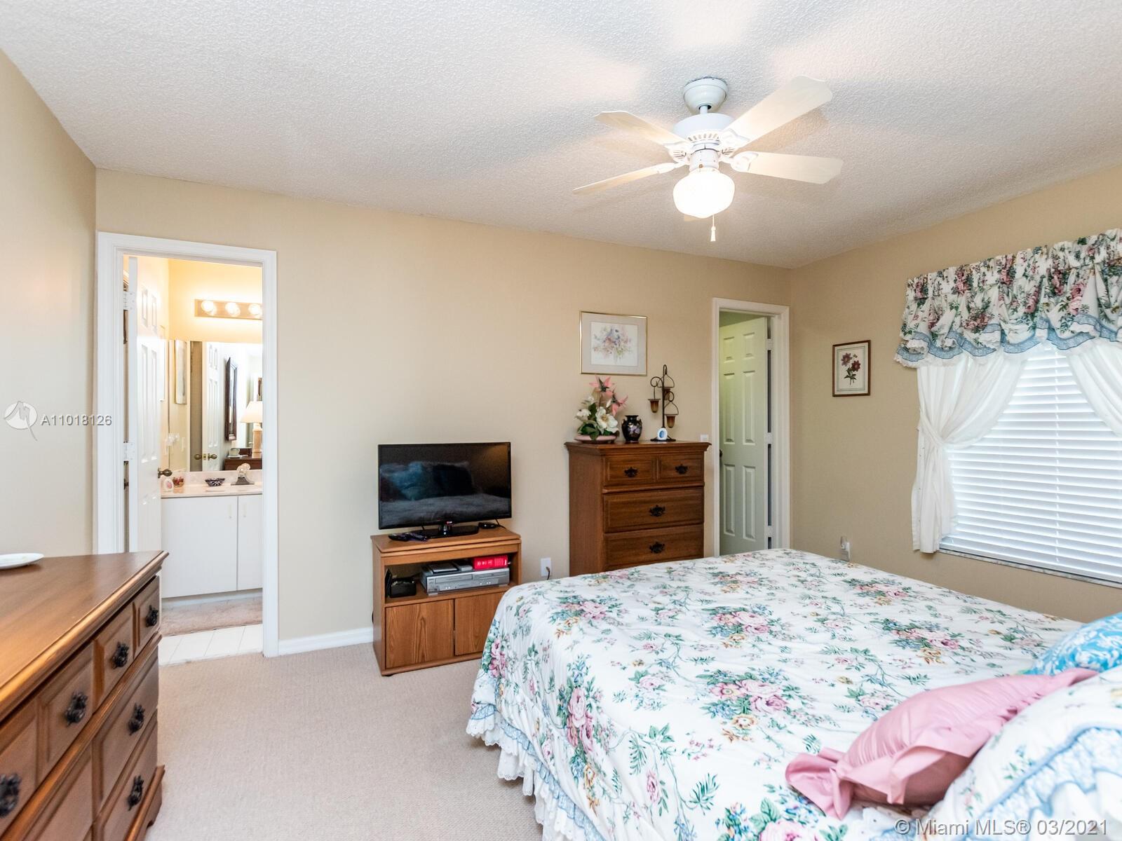 3232 Ridge Trace Davie, FL 33328 - Photo 28 of 41 Gallery Image 28