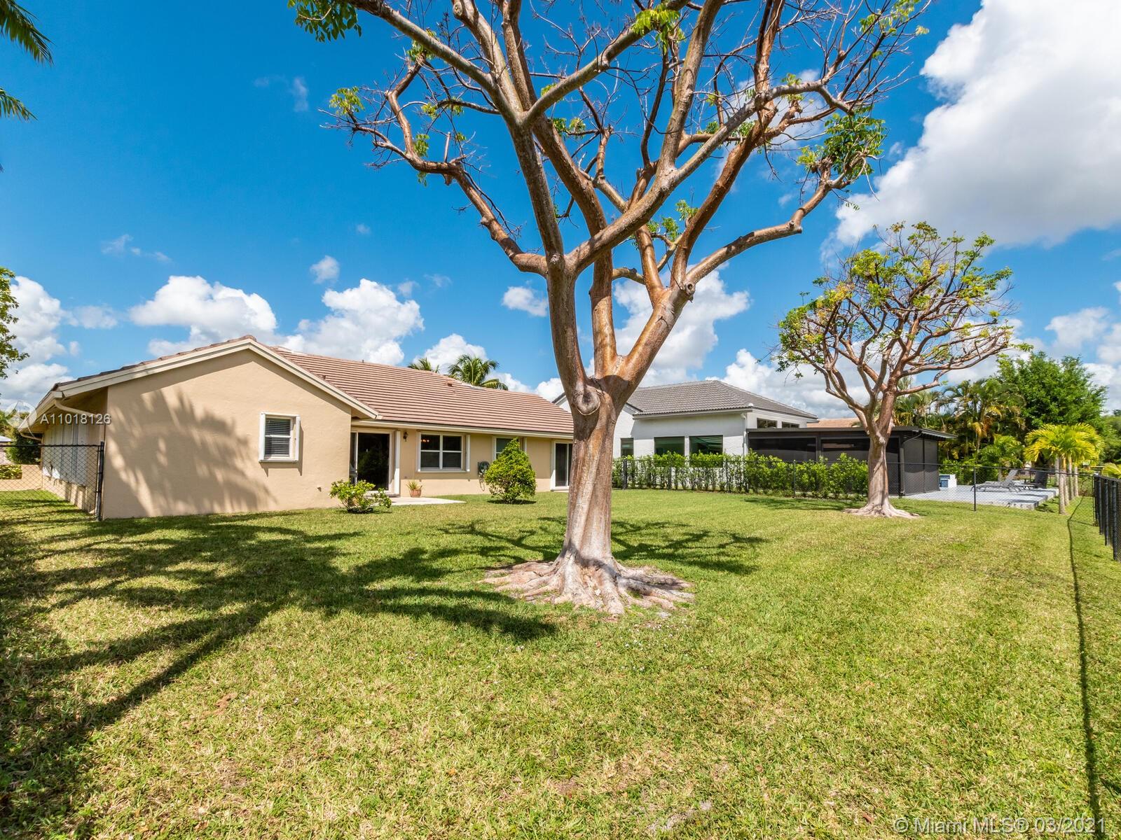 3232 Ridge Trace Davie, FL 33328 - Photo 37 of 41 Gallery Image 37