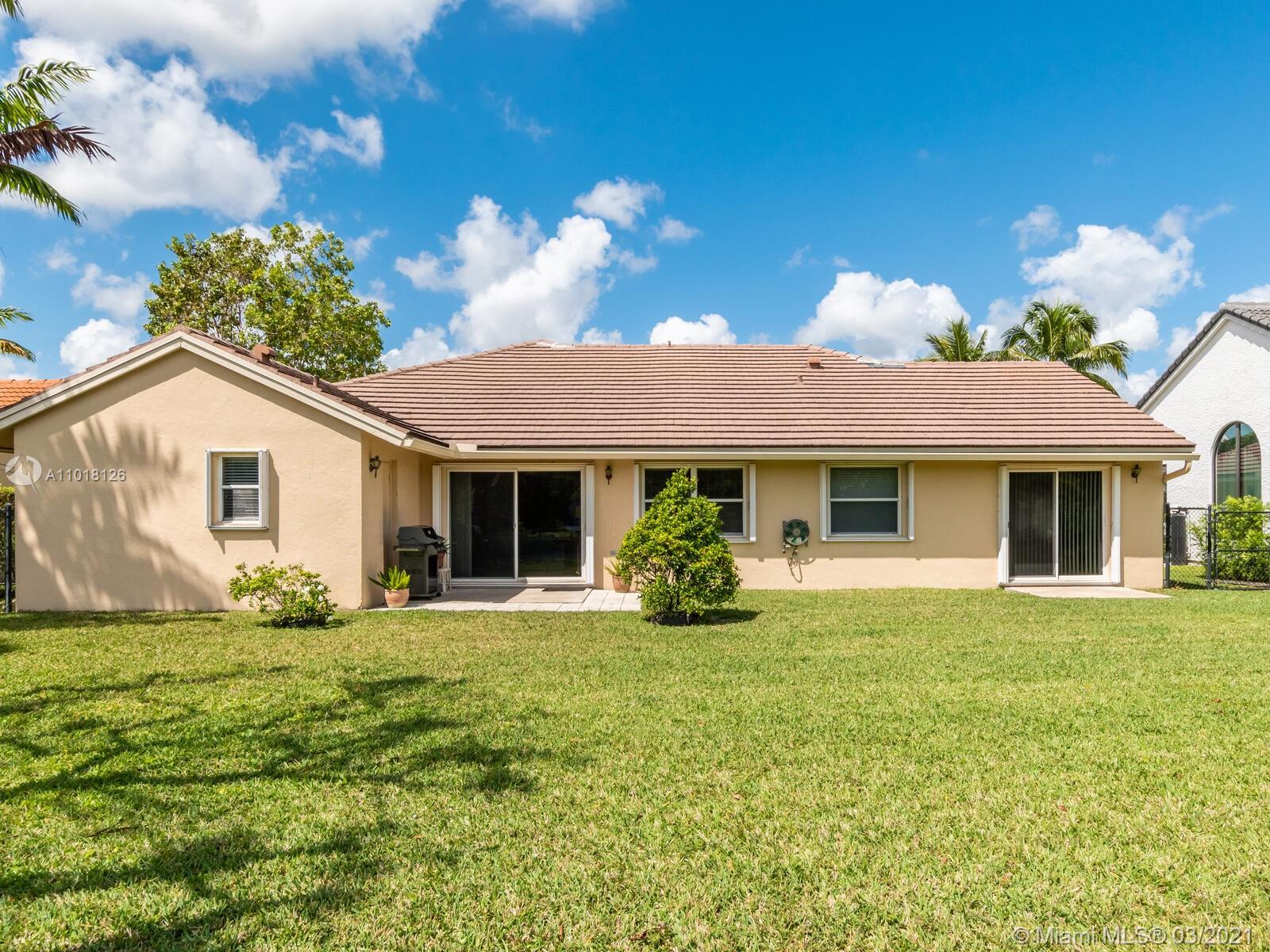 3232 Ridge Trace Davie, FL 33328 - Photo 39 of 41 Gallery Image 39