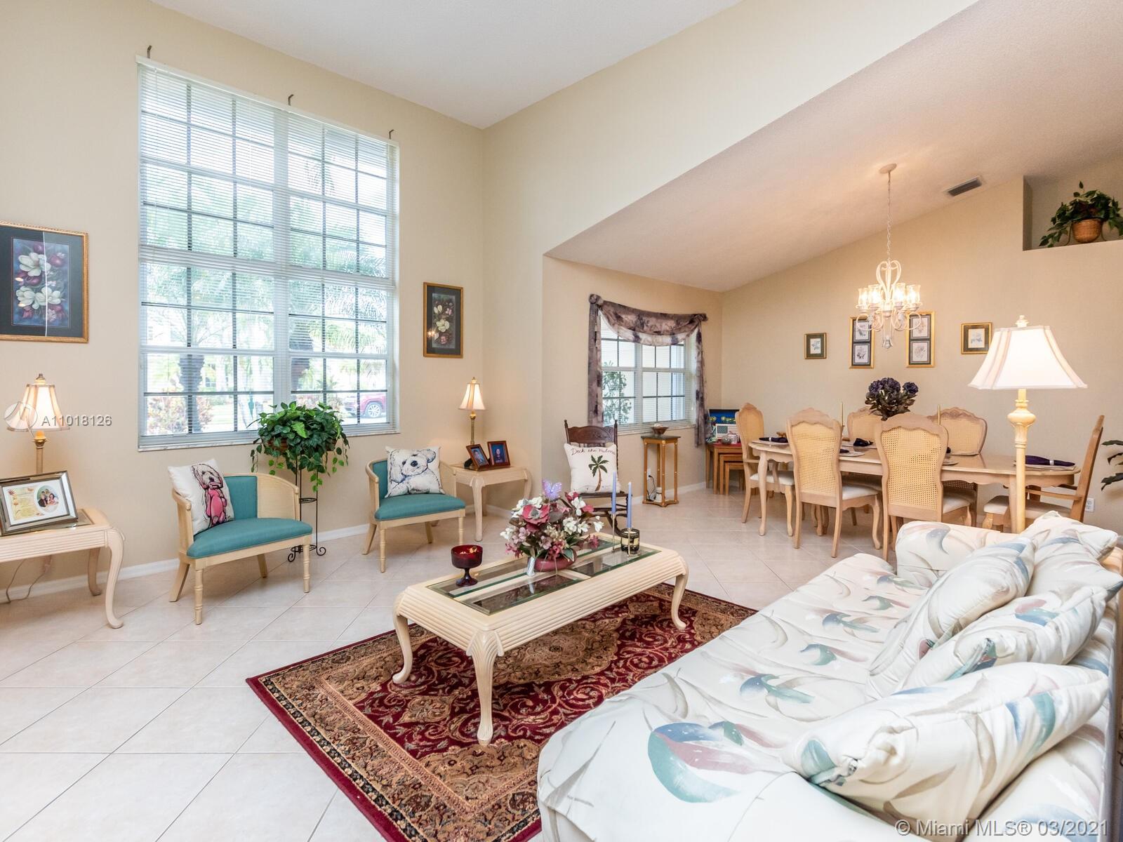 3232 Ridge Trace Davie, FL 33328 - Photo 7 of 41 Gallery Image 7