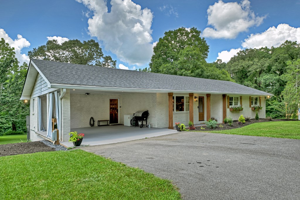 570 Old Highway 5 Blue Ridge, GA 30513 - Photo 3 of 50