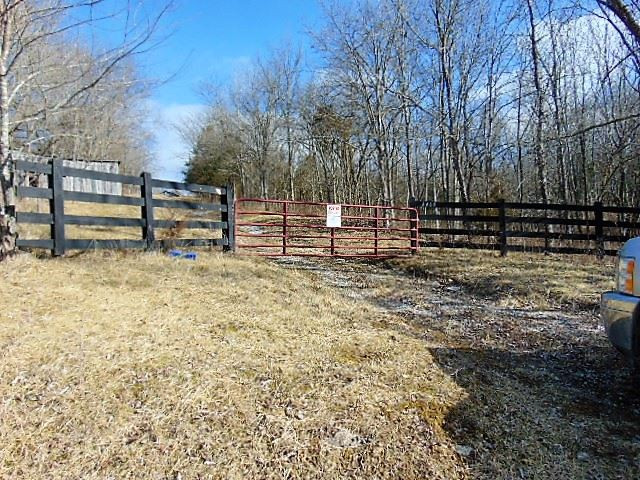 2465 Cedar Road Stamping Ground, KY 40379 - Photo 4 of 13 Gallery Image 4