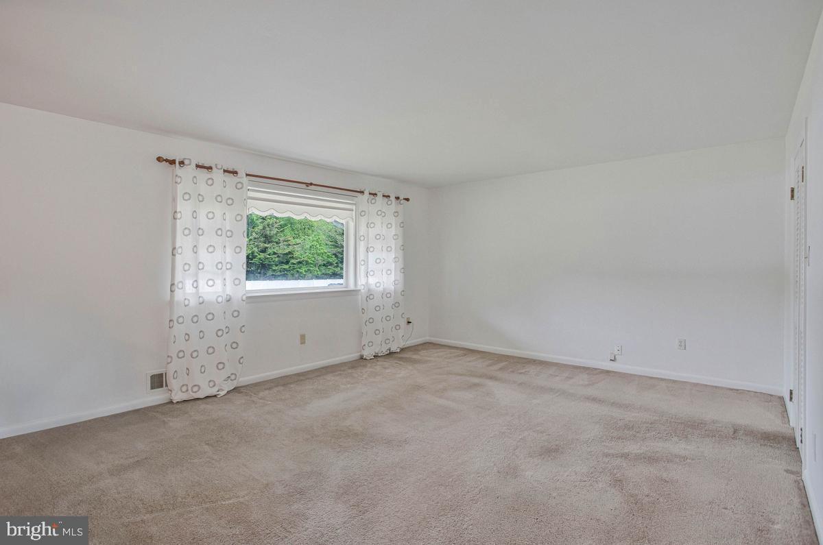 10700 Ward Road Dunkirk, MD 20754 - Photo 7 of 38
