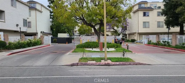 $499,000 | 11150 Glenoaks Boulevard, Unit 223, Pacoima, CA 91331