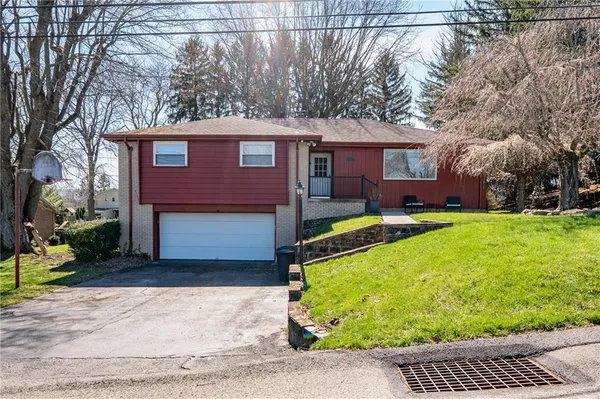 $389,900 | 1211 Trent Drive, Latrobe, PA 15650
