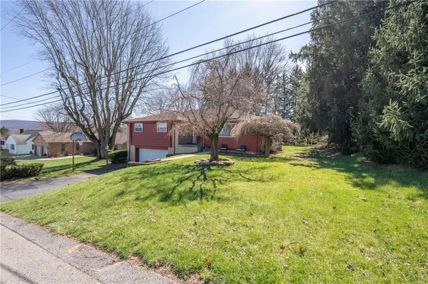 $389,900 | 1211 Trent Drive, Latrobe, PA 15650