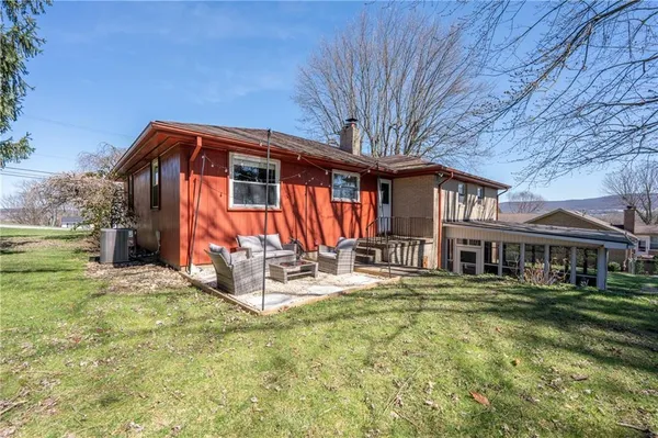 $389,900 | 1211 Trent Drive, Latrobe, PA 15650