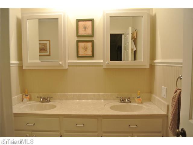 5205 Forbush Road East Bend, NC 27018 - Photo 14 of 16 Other Bath.
