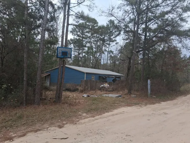 a house view with a outdoor space
