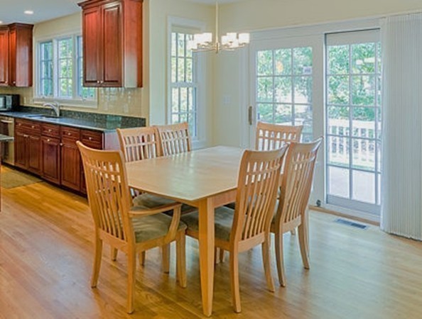 71 Grosvenor Road Needham, MA 02492 - Photo 6 of 24